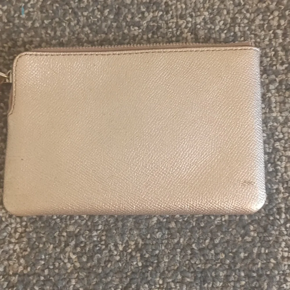 Coach vintage gold metallic shiny pebble grain leather wristlet